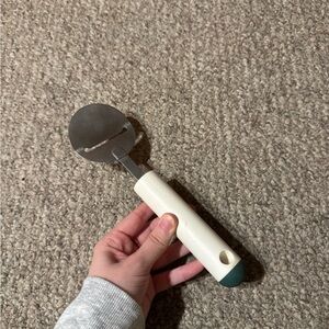 Tupperware Vintage Cheese Plane Slicer Cutter White Blue